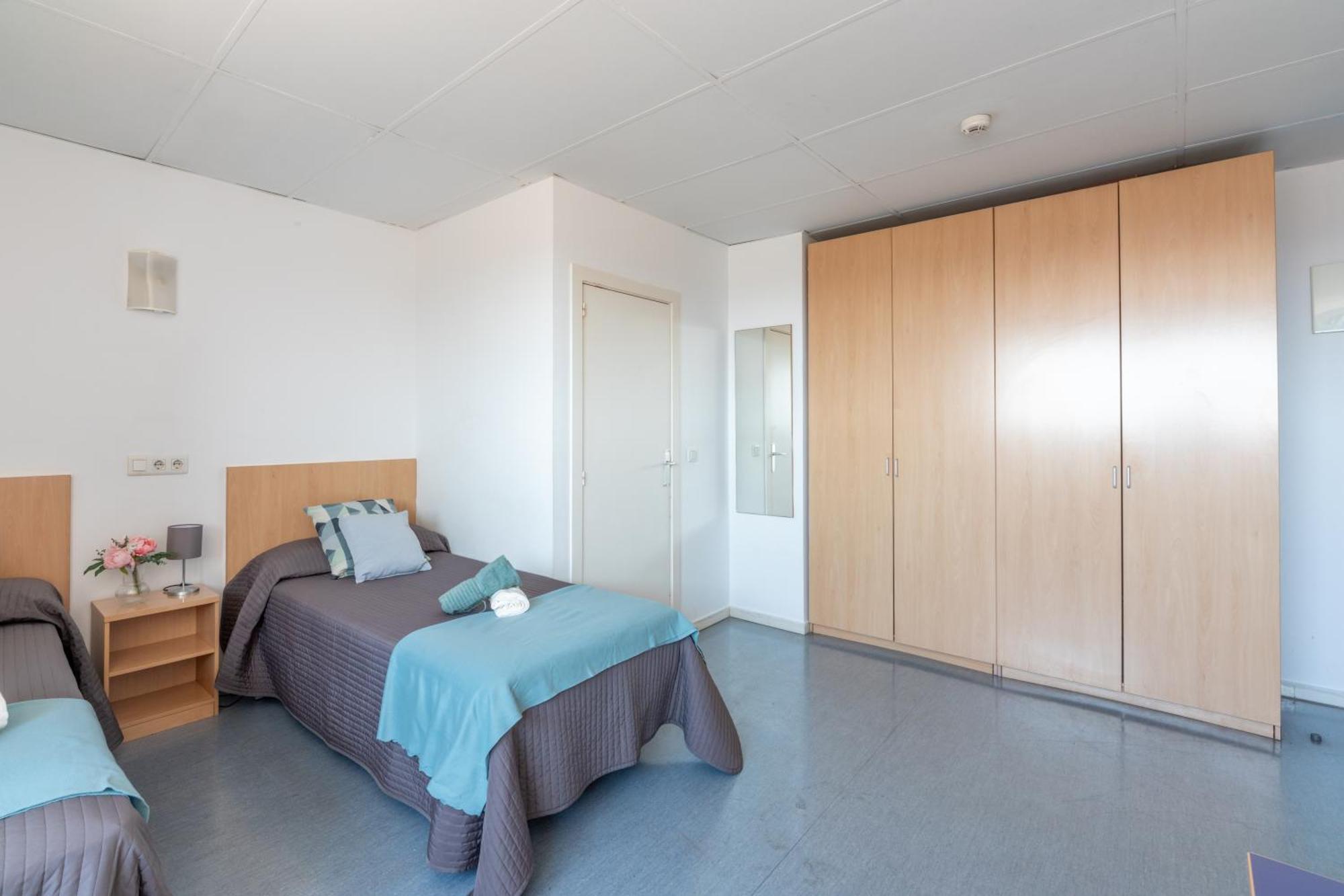 Residencia Universitaria Resa Lesseps Барселона Экстерьер фото