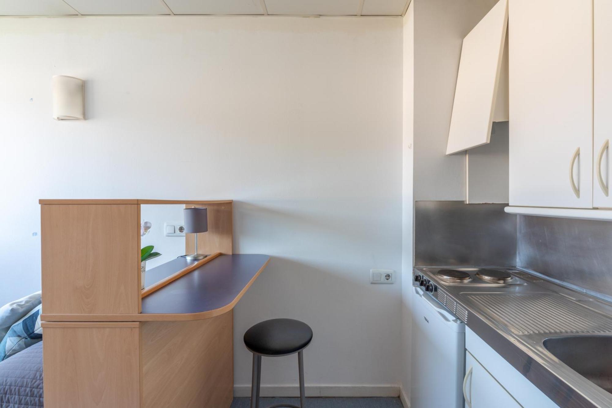 Residencia Universitaria Resa Lesseps Барселона Экстерьер фото
